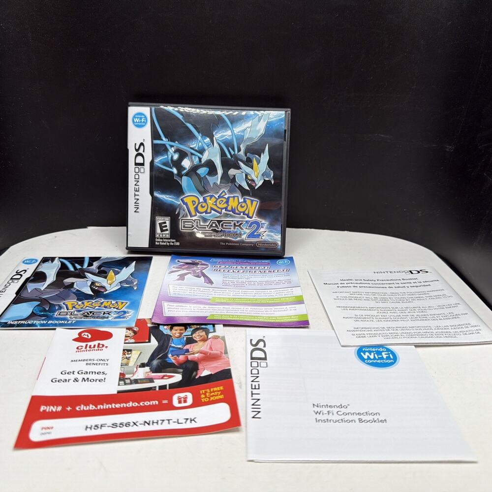 NO GAME Nintendo Pokémon Black Version 2 Nintendo DS w/ Manual, CASE ONLY